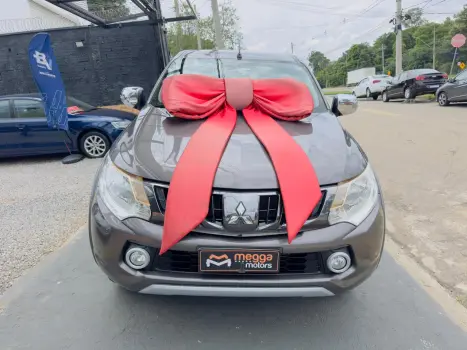 MITSUBISHI L 200 Triton 2.4 16V SPORT HPE 4X4 CABINE DUPLA TURBO DIESEL AUTOM�TICO, Foto 16