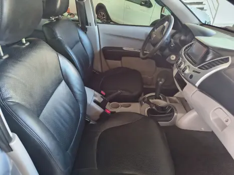 MITSUBISHI L 200 Triton 3.5 V6 24V 4X4 CABINE DUPLA, Foto 10