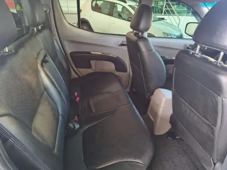 MITSUBISHI L 200 Triton 3.5 V6 24V 4X4 CABINE DUPLA, Foto 13
