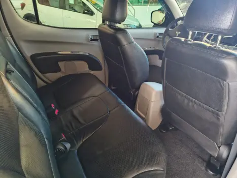 MITSUBISHI L 200 Triton 3.5 V6 24V 4X4 CABINE DUPLA, Foto 14