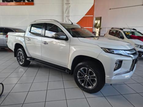 MITSUBISHI L 200 Triton 2.4 16V SPORT HPE 4X4 CABINE DUPLA TURBO DIESEL AUTOM�TICO, Foto 5