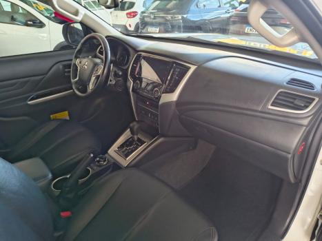 MITSUBISHI L 200 Triton 2.4 16V SPORT HPE 4X4 CABINE DUPLA TURBO DIESEL AUTOM�TICO, Foto 10
