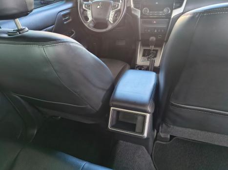 MITSUBISHI L 200 Triton 2.4 16V SPORT HPE 4X4 CABINE DUPLA TURBO DIESEL AUTOM�TICO, Foto 14