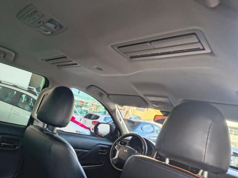 MITSUBISHI L 200 Triton 2.4 16V SPORT HPE 4X4 CABINE DUPLA TURBO DIESEL AUTOM�TICO, Foto 16