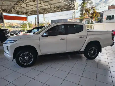 MITSUBISHI L 200 Triton 2.4 16V OUTDOOR HPE-S 4X4 CABINE DUPLA TURBO DIESEL AUTOM�TICO, Foto 5