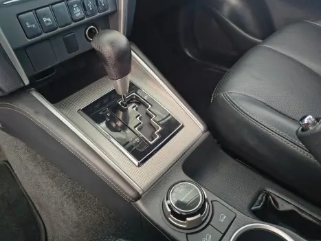 MITSUBISHI L 200 Triton 2.4 16V OUTDOOR HPE-S 4X4 CABINE DUPLA TURBO DIESEL AUTOM�TICO, Foto 12