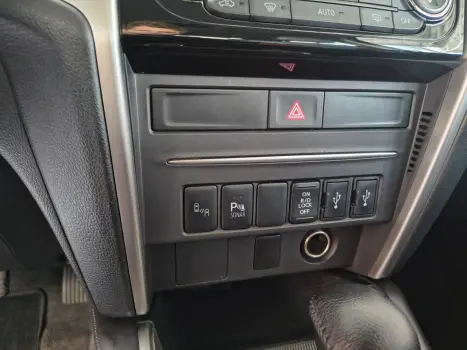 MITSUBISHI L 200 Triton 2.4 16V OUTDOOR HPE-S 4X4 CABINE DUPLA TURBO DIESEL AUTOM�TICO, Foto 16