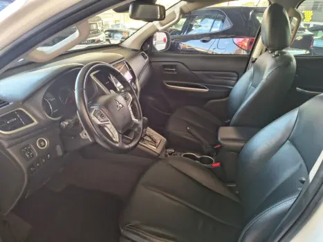MITSUBISHI L 200 Triton 2.4 16V OUTDOOR HPE-S 4X4 CABINE DUPLA TURBO DIESEL AUTOM�TICO, Foto 25