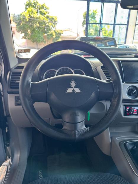 MITSUBISHI L 200 Triton 3.2 16V GLS 4X4 CABINE DUPLA TURBO DIESEL INTERCOOLER, Foto 5