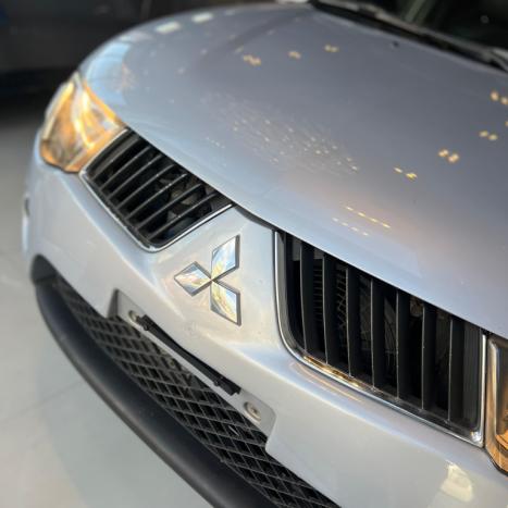 MITSUBISHI L 200 Triton 3.2 16V GL 4X4 CABINE DUPLA TURBO DIESEL INTERCOOLER, Foto 7
