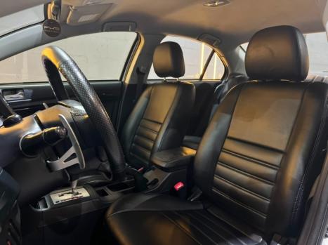 MITSUBISHI Lancer 2.0 16V 4P, Foto 6