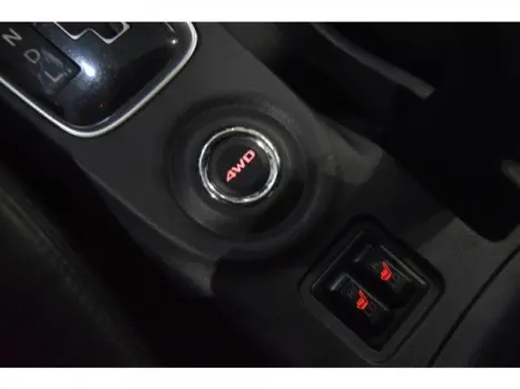 MITSUBISHI Outlander 3.0 V6 24V 4P GT 4X4 AUTOM�TICO, Foto 9