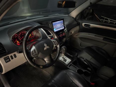 MITSUBISHI Pajero 3.2 16V 4P 4X4 HPE TURBO DIESEL INTERCOOLER AUTOM�TICO, Foto 5