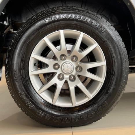 MITSUBISHI Pajero Dakar 3.2 16V 4P HPE 4X4  7 LUGARES TURBO INTECOOLER DIESEL AUTOM�TICO, Foto 5