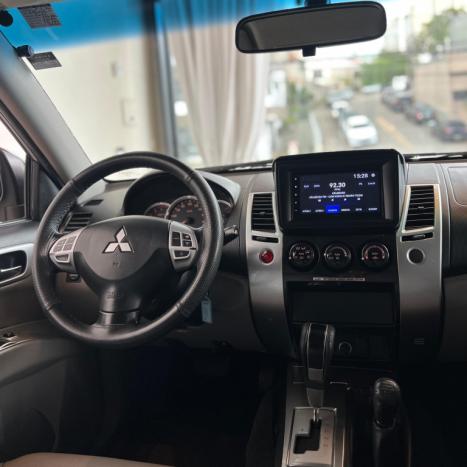 MITSUBISHI Pajero Dakar 3.2 16V 4P HPE 4X4  7 LUGARES TURBO INTECOOLER DIESEL AUTOM�TICO, Foto 10