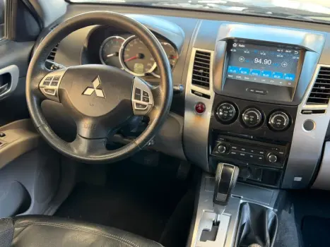 MITSUBISHI Pajero Dakar 3.2 16V 4P HPE 4X4  7 LUGARES TURBO INTECOOLER DIESEL AUTOM�TICO, Foto 6