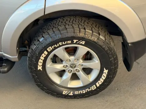 MITSUBISHI Pajero Dakar 3.2 16V 4P HPE 4X4  7 LUGARES TURBO INTECOOLER DIESEL AUTOM�TICO, Foto 17