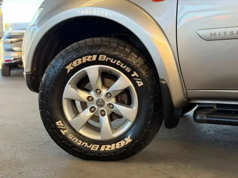MITSUBISHI Pajero Dakar 3.2 16V 4P HPE 4X4  7 LUGARES TURBO INTECOOLER DIESEL AUTOM�TICO, Foto 18