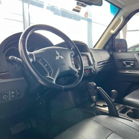 MITSUBISHI Pajero Full 3.8 V6 24V 4P HPE 4X4 AUTOMTICO, Foto 9
