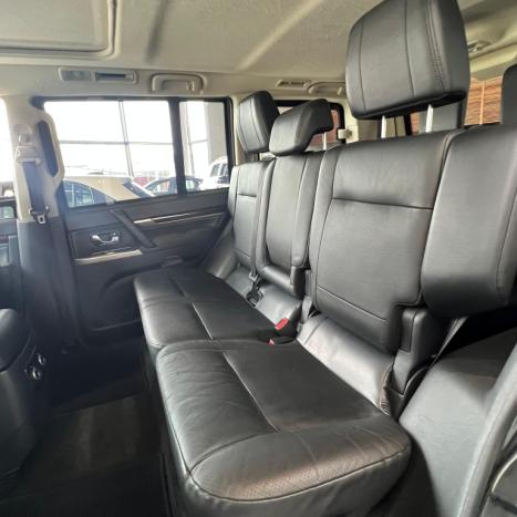 MITSUBISHI Pajero Full 3.8 V6 24V 4P HPE 4X4 AUTOMTICO, Foto 10