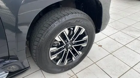 MITSUBISHI Pajero Sport 2.4 16V 4P MIVEC HPE-S AWD TURBO DIESEL AUTOM�TICO, Foto 17