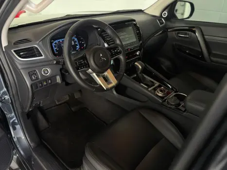MITSUBISHI Pajero Sport 2.4 16V 4P MIVEC TURBO DIESEL LEGEND AWD AUTOM�TICO, Foto 9
