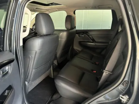 MITSUBISHI Pajero Sport 2.4 16V 4P MIVEC TURBO DIESEL LEGEND AWD AUTOM�TICO, Foto 11