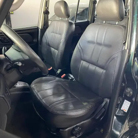 MITSUBISHI Pajero TR4 2.0 16V 4P AUTOM�TICO, Foto 8