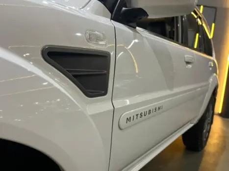 MITSUBISHI Pajero TR4 2.0 16V 4P, Foto 9