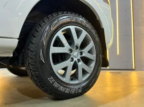 MITSUBISHI Pajero TR4 2.0 16V 4P, Foto 16