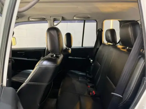 MITSUBISHI Pajero TR4 2.0 16V 4P, Foto 17