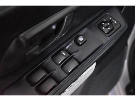 MITSUBISHI Pajero TR4 2.0 16V 4P, Foto 9