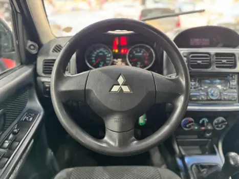 MITSUBISHI Pajero TR4 2.0 16V 4P FLEX, Foto 10