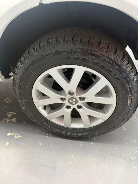 MITSUBISHI Pajero TR4 2.0 16V 4P FLEX AUTOM�TICO, Foto 4