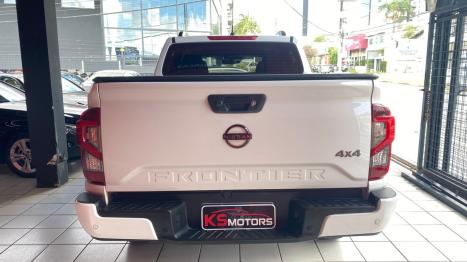 NISSAN Frontier 2.3 16V PRO4X CABINE DUPLA 4X4 BI-TURBO DIESEL AUTOM�TICO, Foto 11