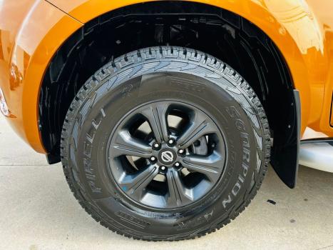 NISSAN Frontier 2.3 16V LE 4X4 CABINE DUPLA BI-TURBO DIESEL AUTOM�TICO, Foto 13