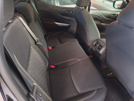 NISSAN Frontier 2.3 ATTACK CABINE DUPLA 4X4 BI-TURBO DIESEL AUTOM�TICO, Foto 14