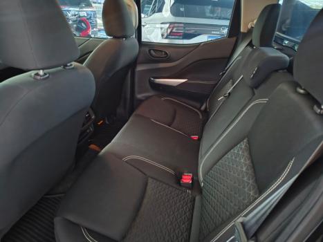 NISSAN Frontier 2.3 ATTACK CABINE DUPLA 4X4 BI-TURBO DIESEL AUTOM�TICO, Foto 18