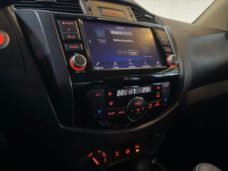 NISSAN Frontier 2.3 16V PRO4X CABINE DUPLA 4X4 BI-TURBO DIESEL AUTOM�TICO, Foto 7