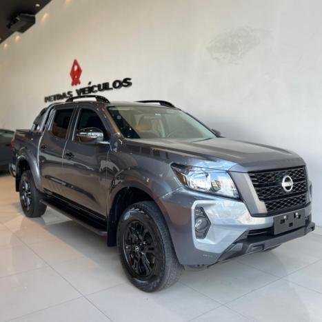 NISSAN Frontier 2.3 ATTACK CABINE DUPLA 4X4 BI-TURBO DIESEL AUTOM�TICO, Foto 3