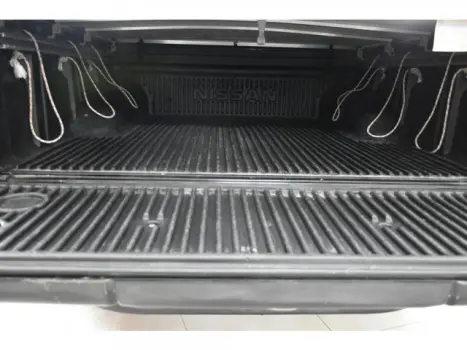 NISSAN Frontier 2.5 SL 4X4 TURBO DIESEL CABINE DUPLA AUTOM�TICO, Foto 9