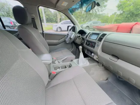 NISSAN Frontier 2.5 XE TURBO DIESEL CABINE DUPLA, Foto 11