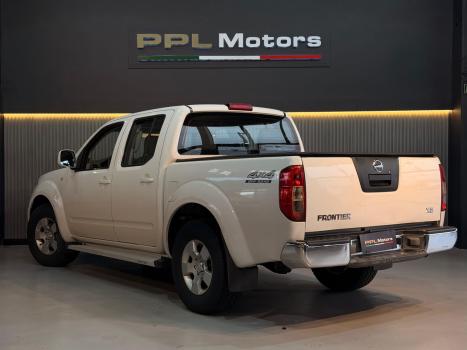 NISSAN Frontier , Foto 5 NISSAN Frontier , Foto 5