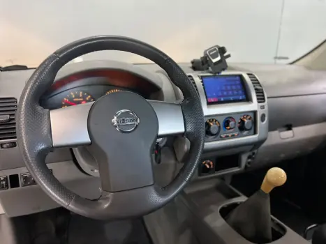 NISSAN Frontier , Foto 5