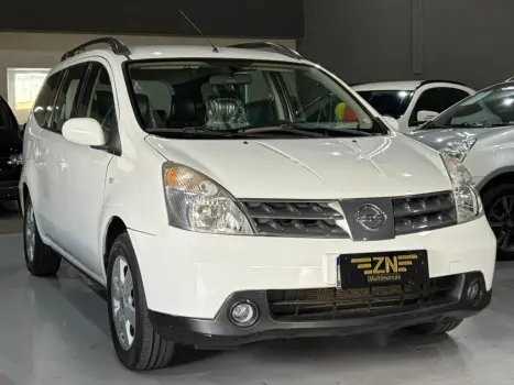 NISSAN Grand Livina , Foto 3