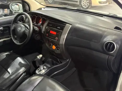 NISSAN Grand Livina , Foto 8