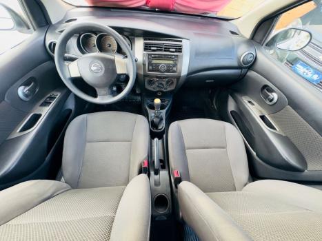 NISSAN Grand Livina 1.8 16V 4P FLEX S, Foto 9