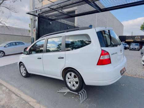 NISSAN Grand Livina 1.8 16V 4P FLEX S, Foto 20
