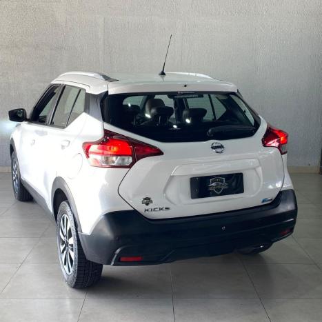NISSAN Kicks 1.6 16V 4P FLEXSTART S X-TRONIC AUTOM�TICO CVT, Foto 2