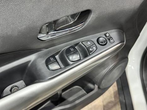 NISSAN Kicks 1.6 16V 4P FLEXSTART SL X-TRONIC AUTOM�TICO CVT, Foto 9